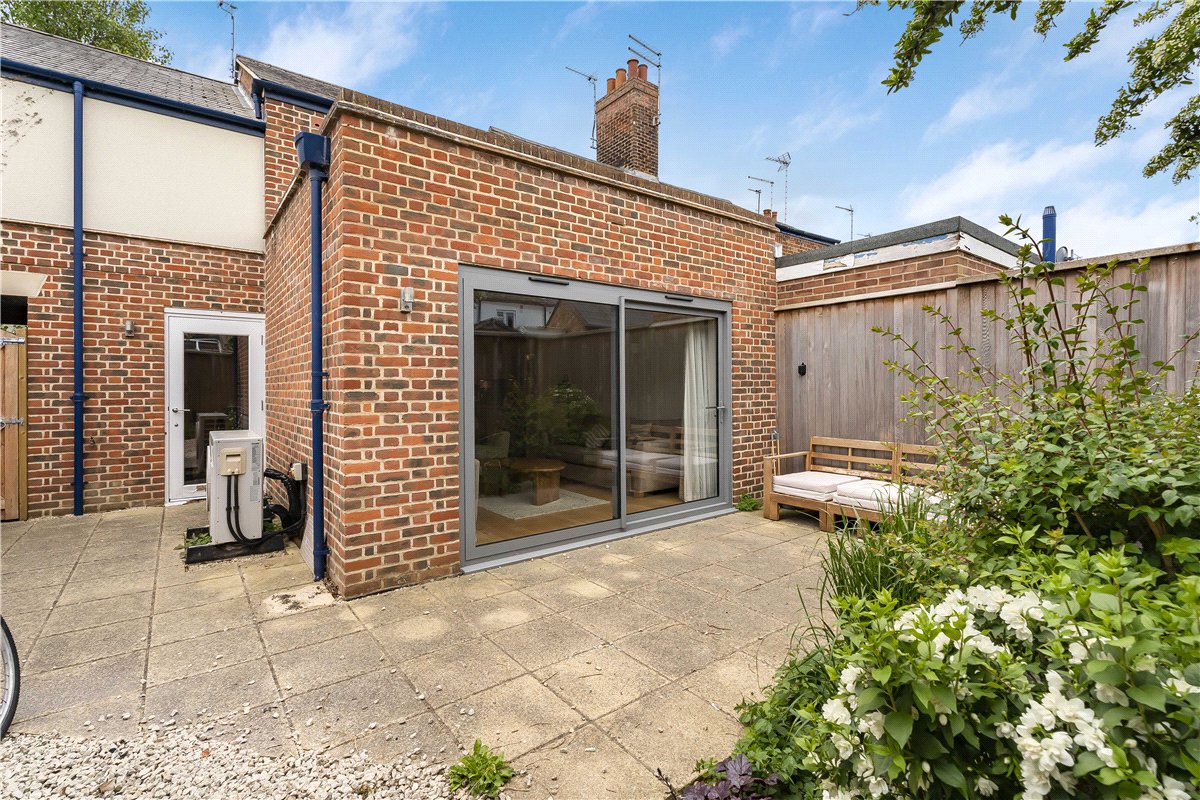 2 bedroom House, Wellington Street, Oxford, OX2 - , Image 2