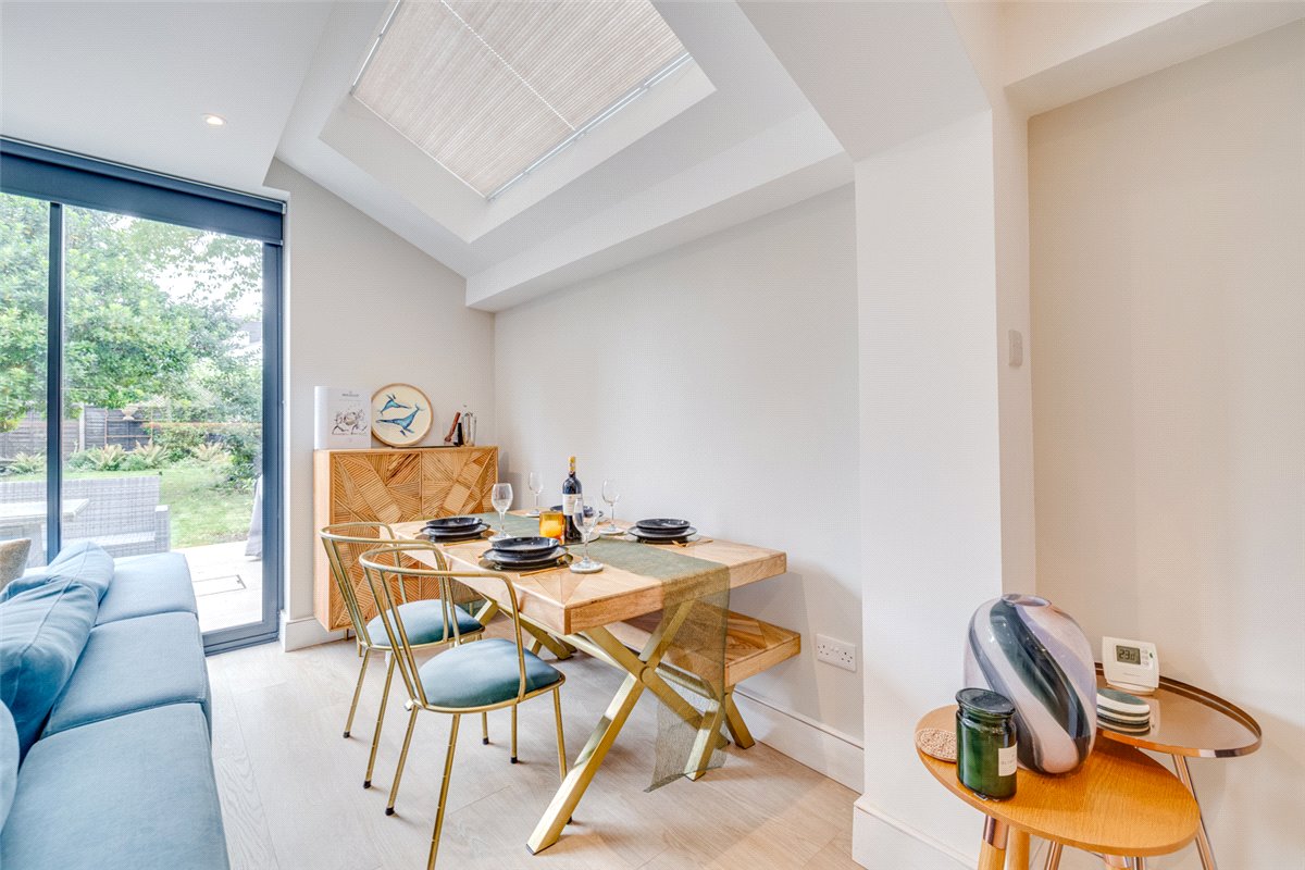 2 bedroom Flat, Niton Street, Bishops Park, SW6 - Let Agreed, Image 5