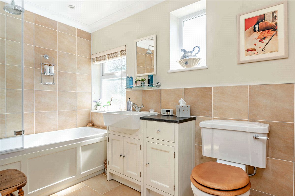 3 bedroom House, Shaw Road, Newbury, RG14 - Sold STC, Image 11