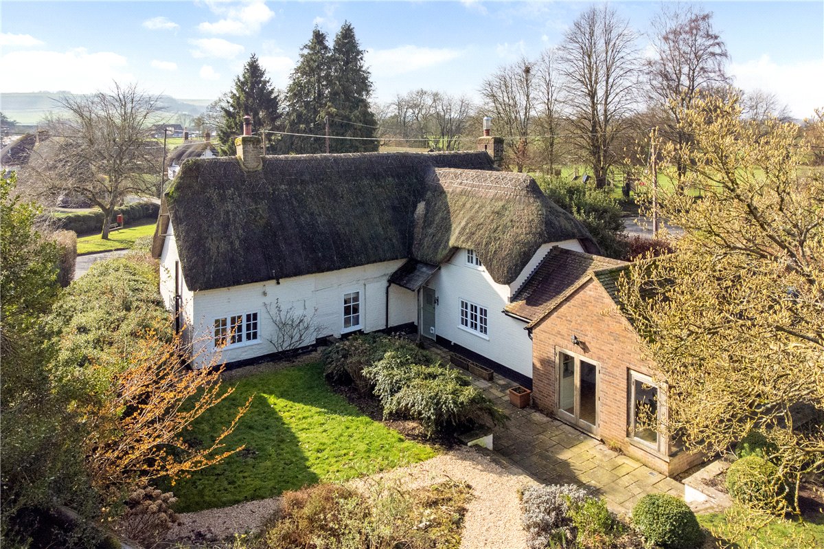 4 bedroom House, Easton Royal, Pewsey, SN9 - Available, Image 9