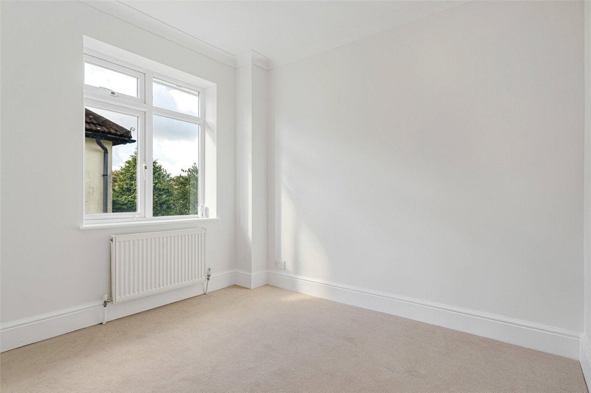 3 bedroom House, London Road, Wendover, HP22 - Available, Image 5