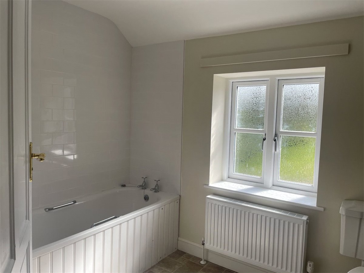 4 bedroom House, Low Gardham, Beverley, HU17 - Let Agreed, Image 6