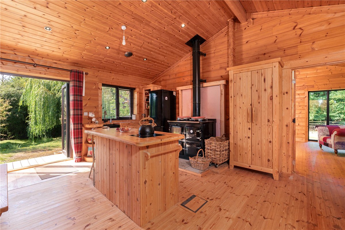 3 bedroom House, Station Road, Tilbrook, PE28 - Available, Image 5