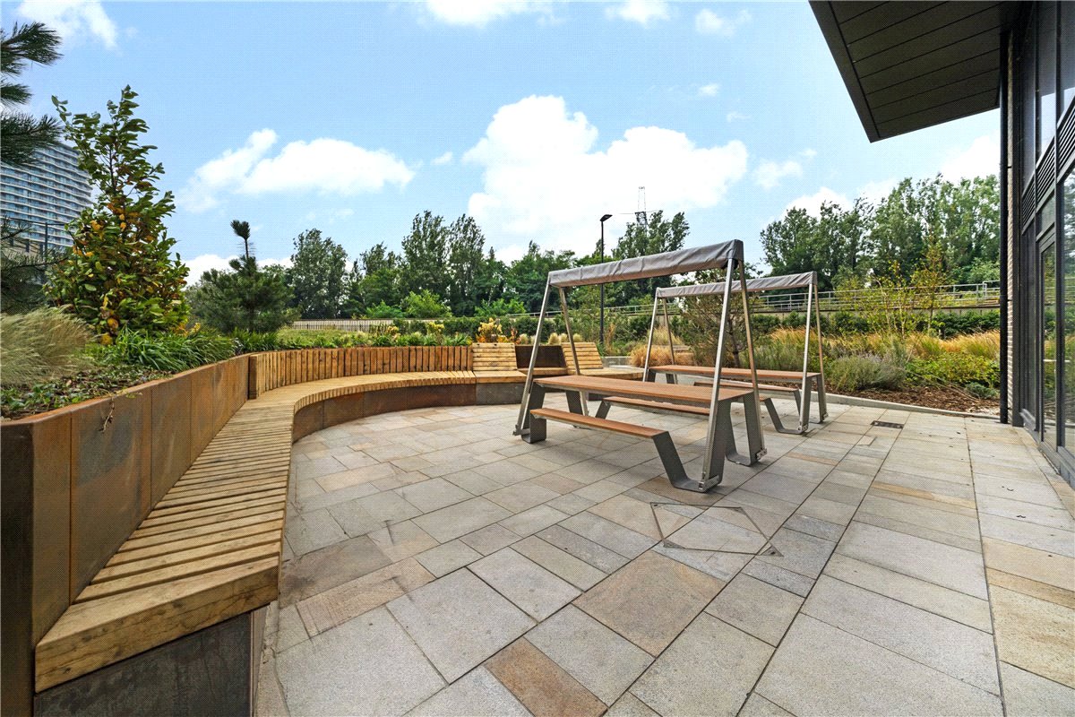 3 bedroom Flat, Heartwell Avenue, London, E16 - Available, Image 12