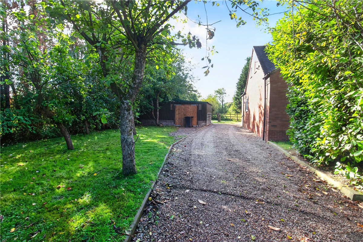 3 bedroom Bungalow, Pipe Ridware, Rugeley, WS15 - Available, Image 10