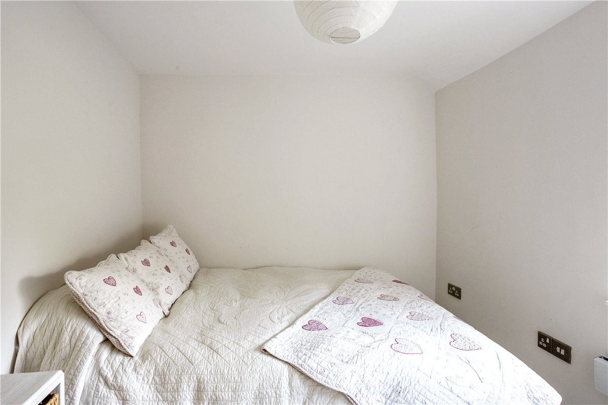3 bedroom House, The Street, All Cannings, SN10 - Available, Image 13