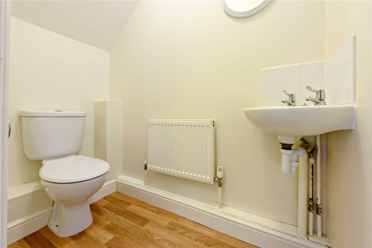 3 bedroom House, Hedge Row, Gore End Road, RG20 - Available, Image 11