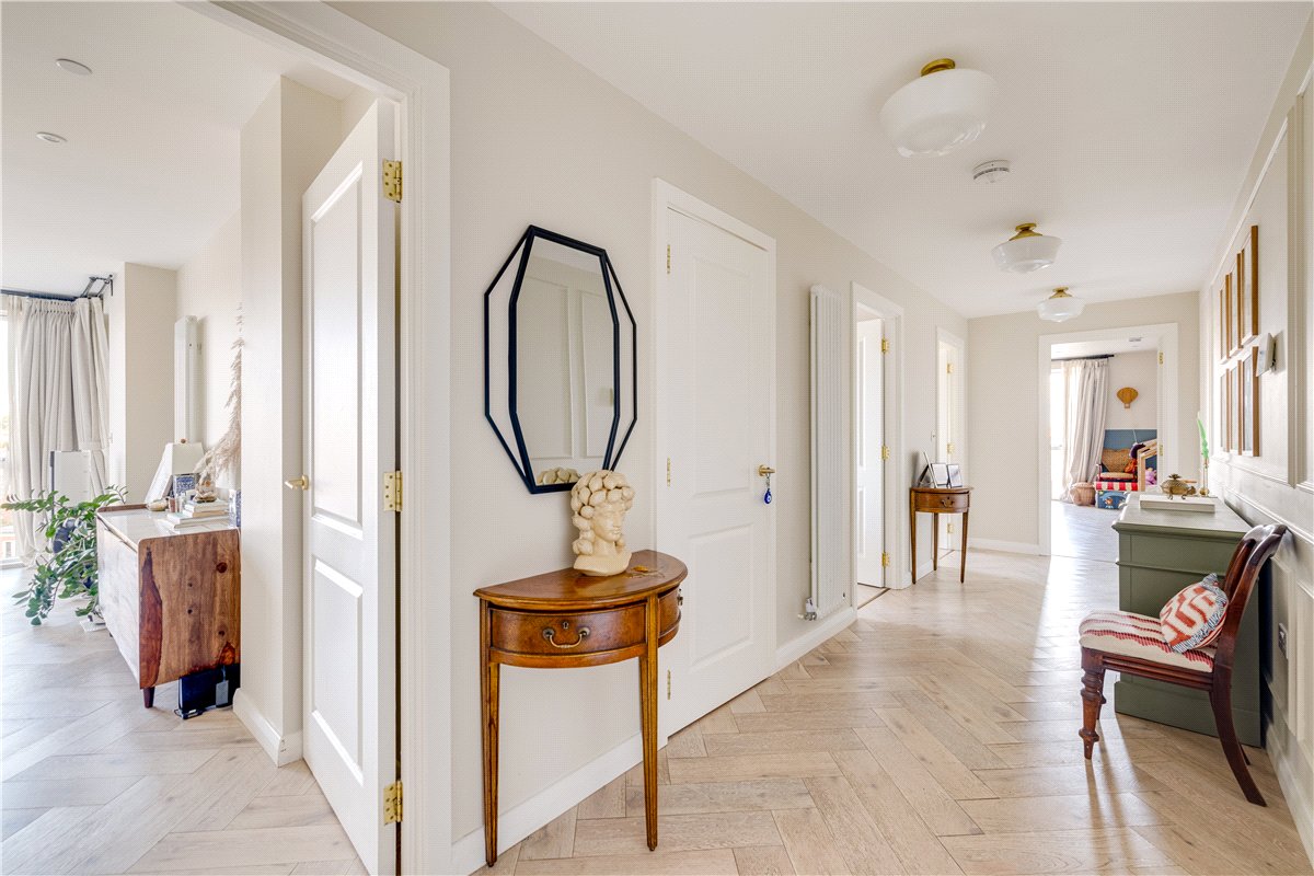 3 bedroom Flat, Ravensbury Terrace, London, SW18 - Available, Image 4