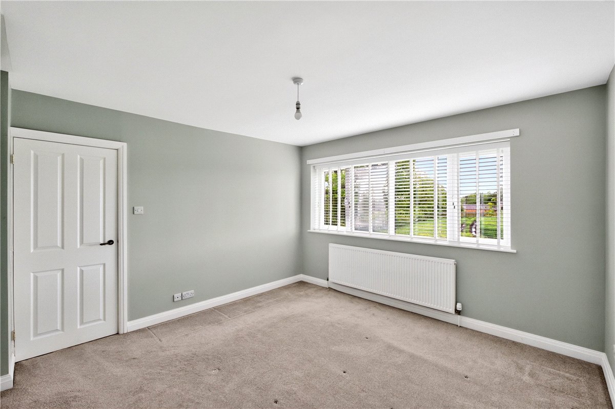 3 bedroom House, Robins Lane, Culcheth, WA3 - Available, Image 5