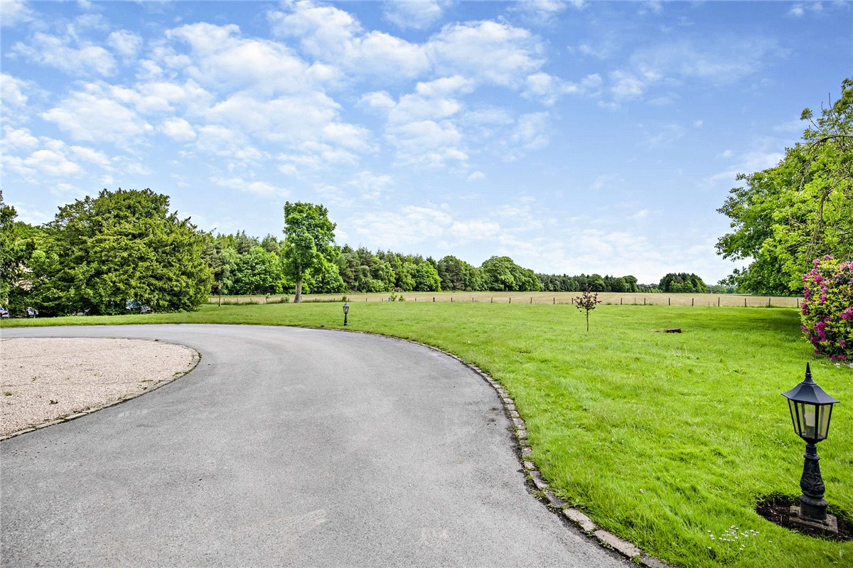 2 bedroom Flat, Moor Park, Beckwithshaw, HG3 - Available, Image 4