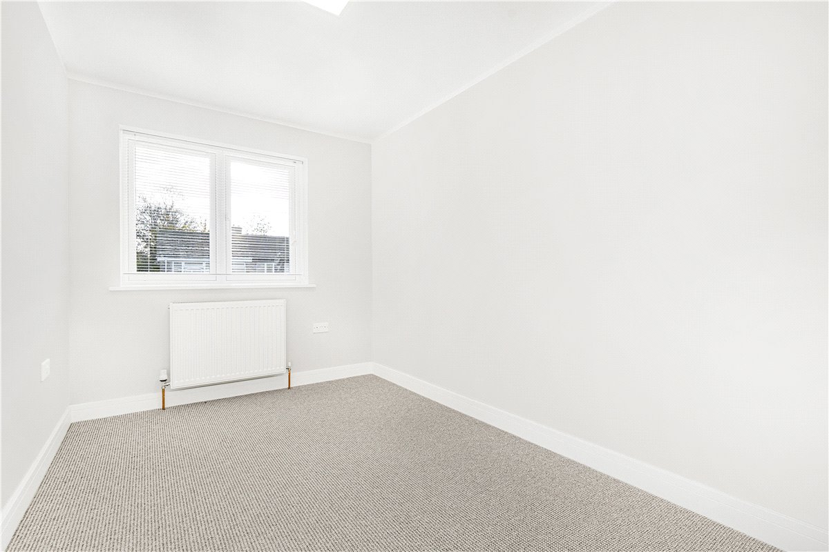 3 bedroom House, Wilmot Close, Witney, OX28 - , Image 16