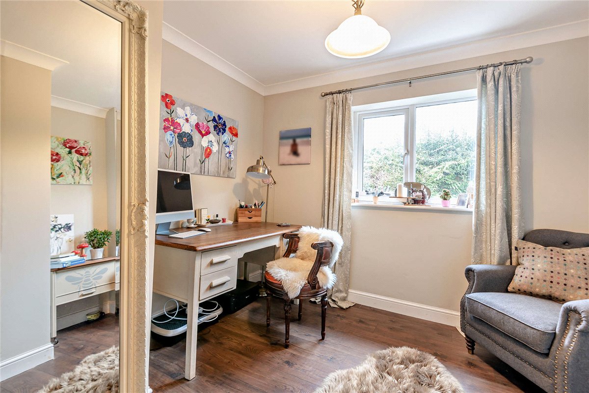 4 bedroom House, Broadlayings, Woolton Hill, RG20 - Sold, Image 16