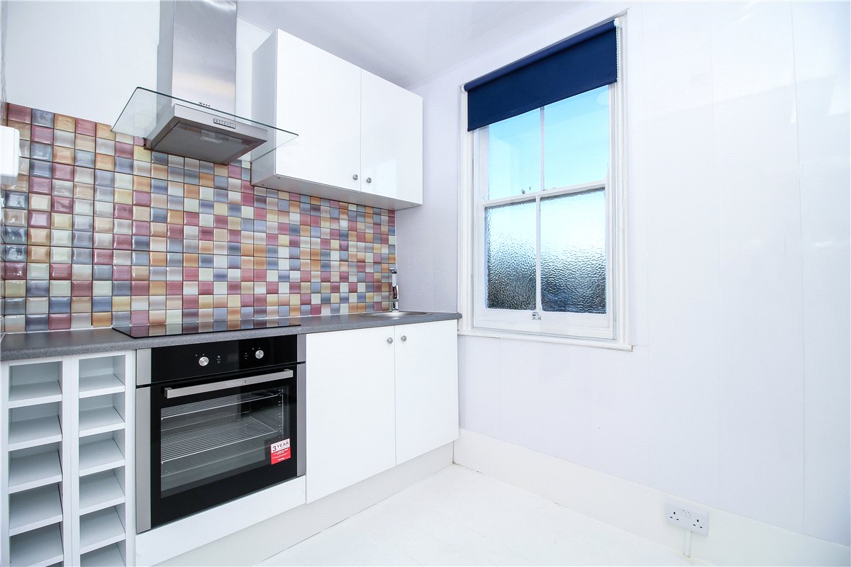 2 bedroom Flat, High Street, Witney, OX28 - , Image 1