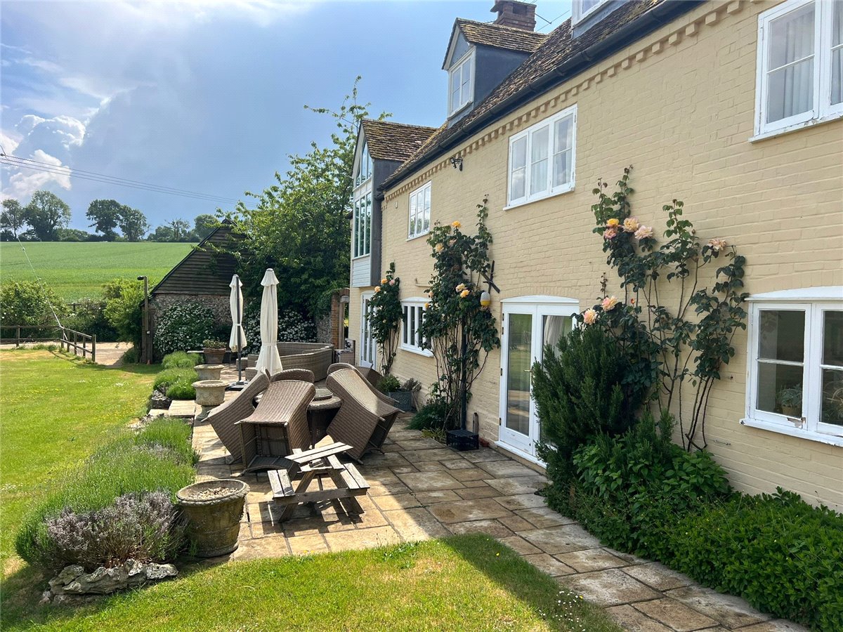 6 bedroom House, Lambourn Woodlands, Hungerford, RG17 - , Image 15