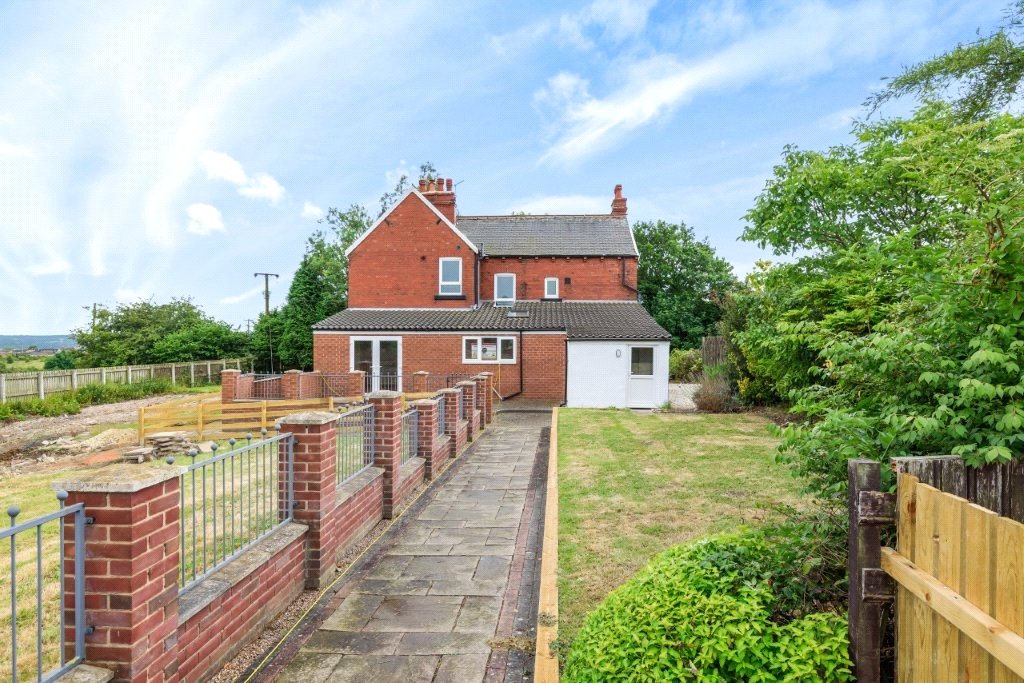 5 bedroom House, Holmsley Lane, Brierley, S72 - Let Agreed, Image 1