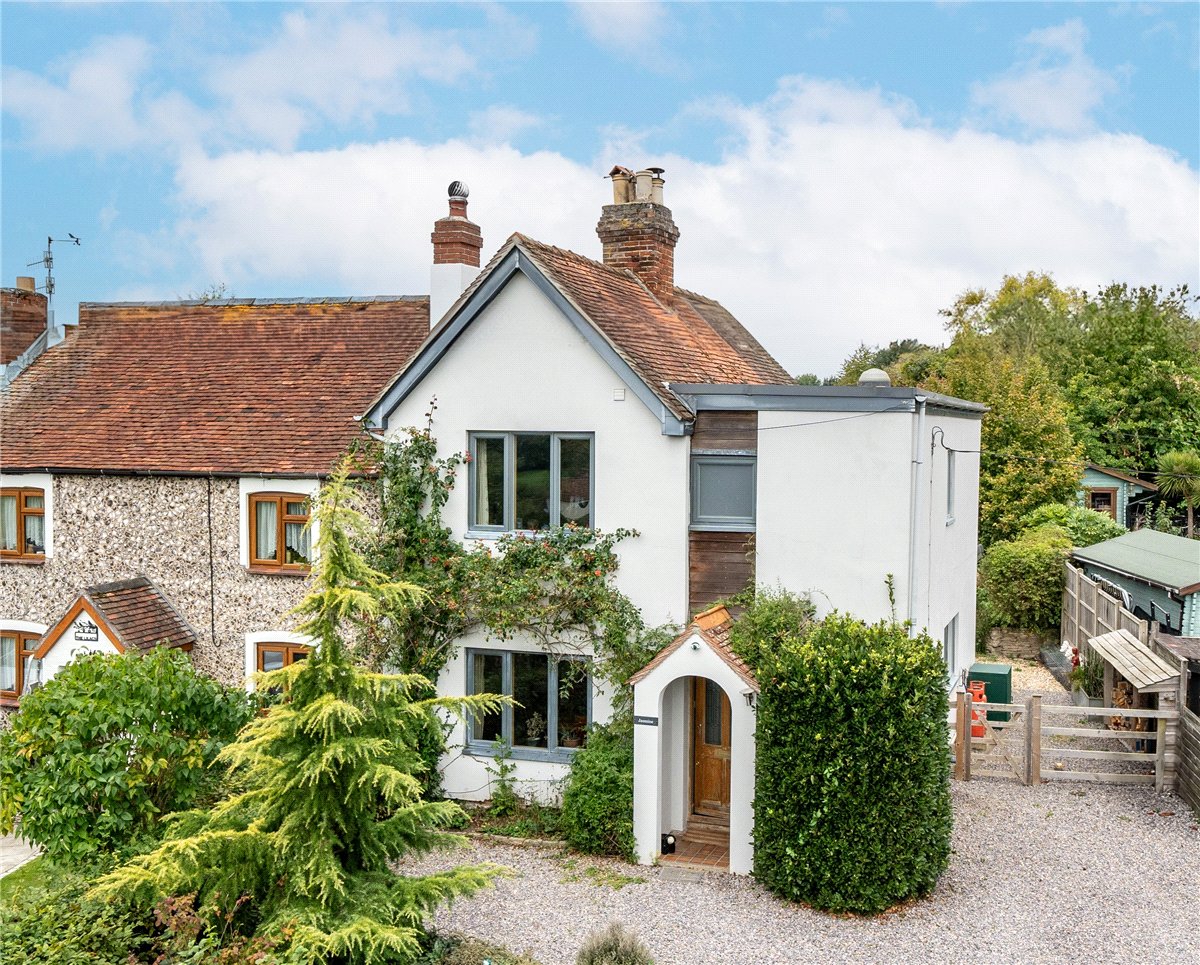 3 bedroom House, Trampers Lane, North Boarhunt, PO17 - Available