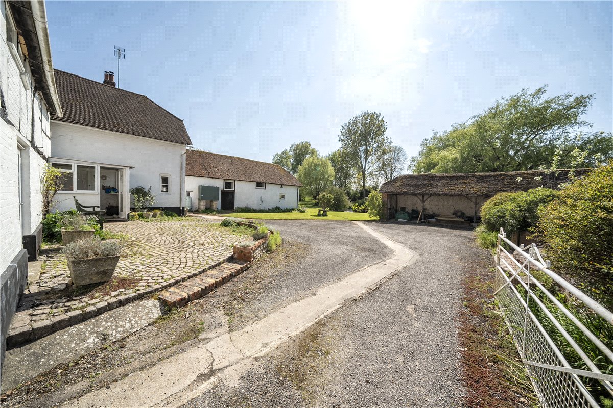 4 bedroom House, Farley Street, Nether Wallop, SO20 - Available, Image 6