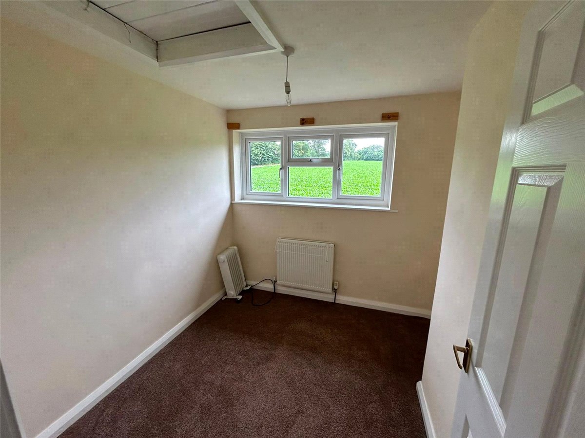 3 bedroom House, Overton Road, Ruabon, LL14 - Available, Image 10