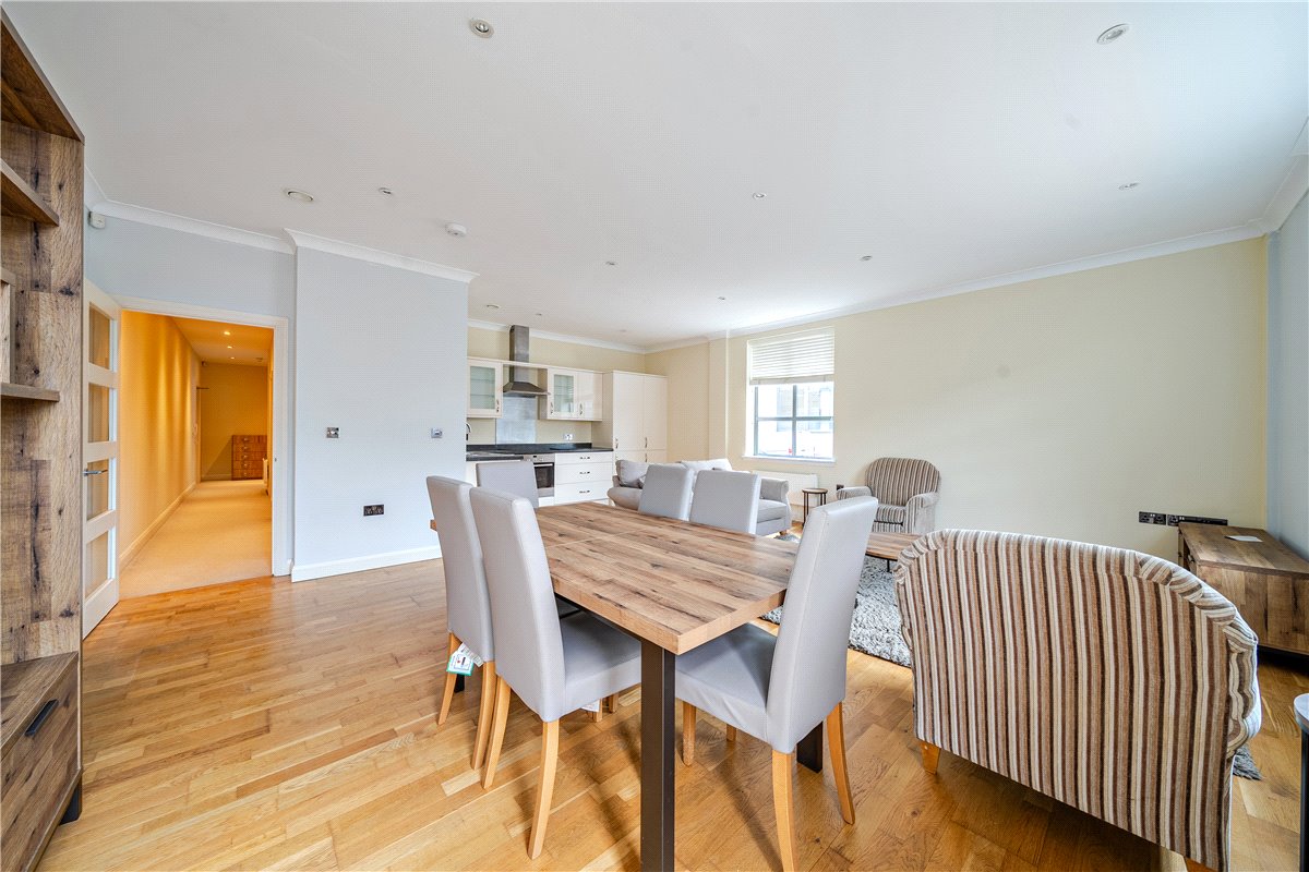 2 bedroom Flat, River Place, Bath, BA2 - , Image 5