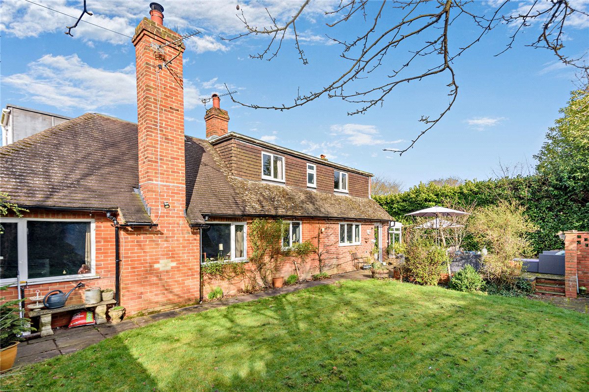 4 bedroom House, Broadlayings, Woolton Hill, RG20 - Sold, Image 18