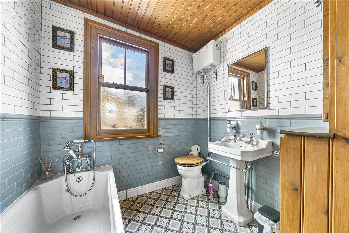 4 bedroom House, Cameron Grove, York, YO23 - Available, Image 8