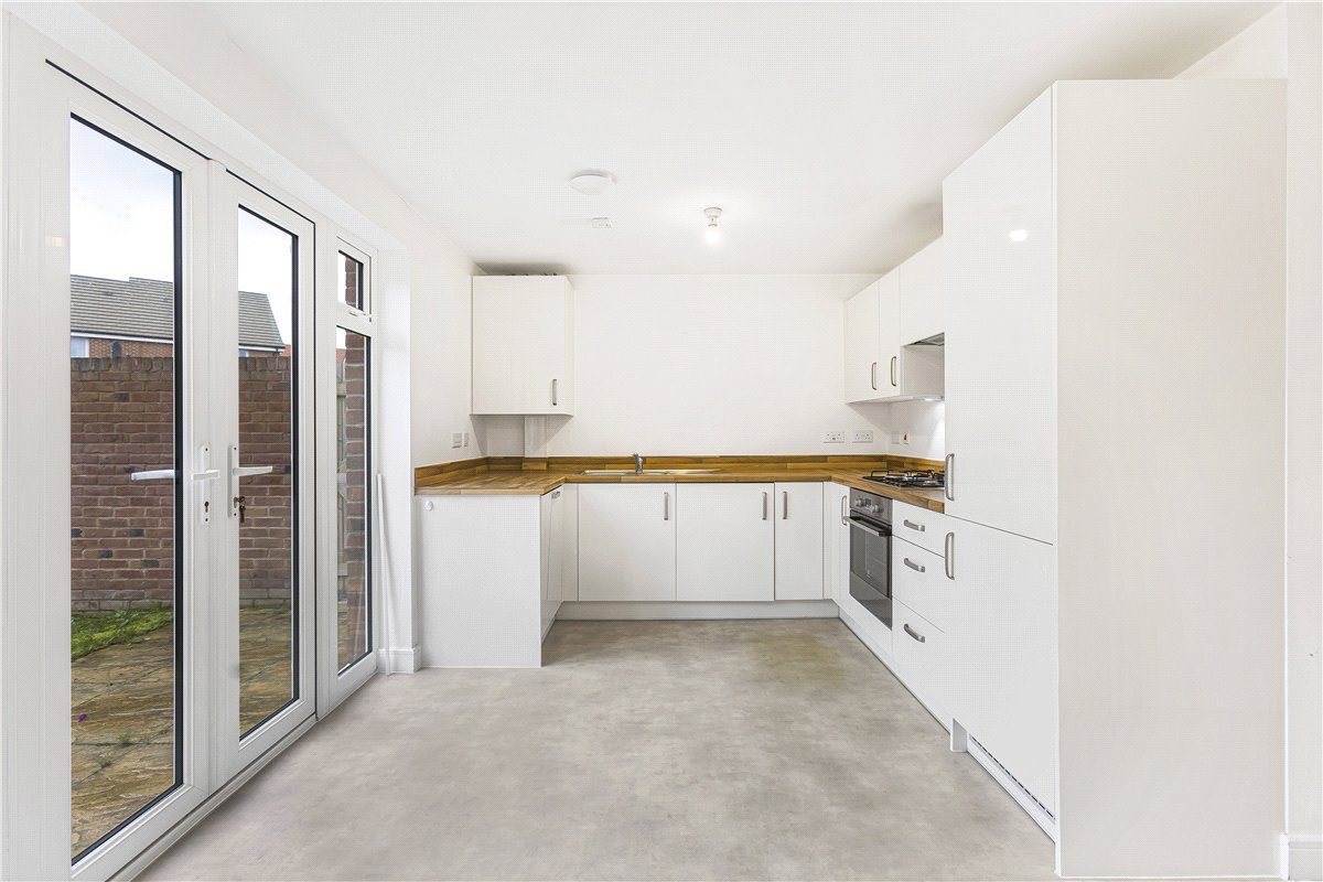 3 bedroom House, Diamond Drive, Didcot, OX11 - , Image 4