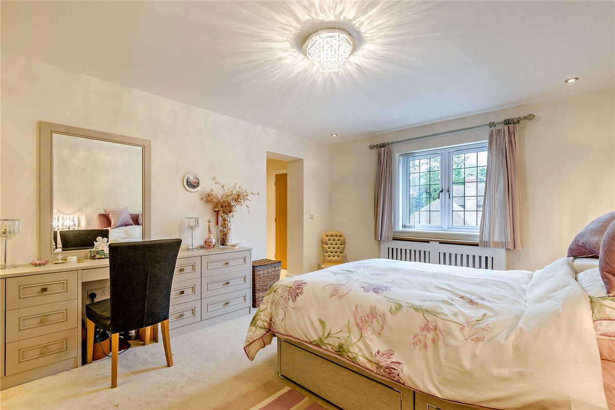 6 bedroom House, Monks Lane, Newbury, RG14 - Available, Image 12