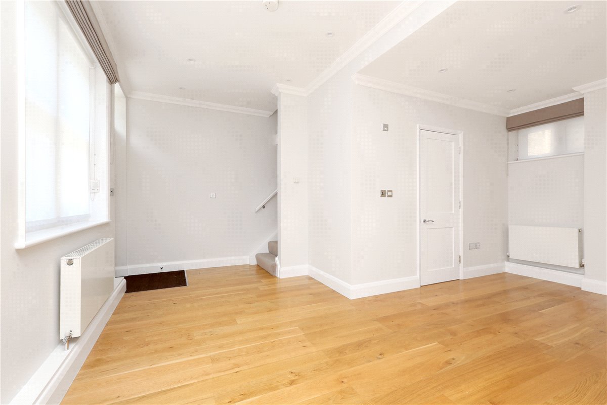 2 bedroom House, Gloucester Place Mews, Marylebone, W1U - Available, Image 5