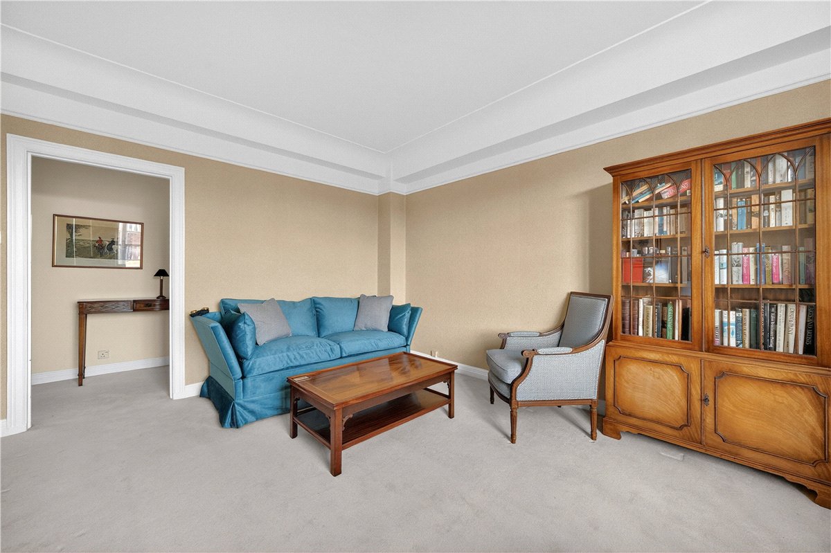2 bedroom Flat, York House, 1 Turks Row, SW3 - Available, Image 11
