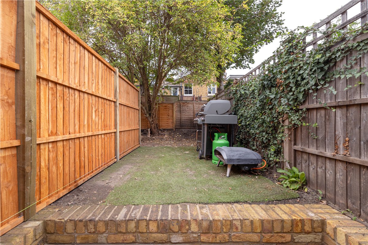 2 bedroom Flat, Astonville Street, London, SW18 - Sold, Image 10