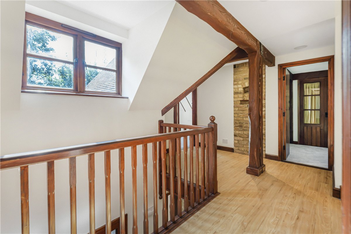 3 bedroom House, London Road, Wendover, HP22 - Available, Image 11