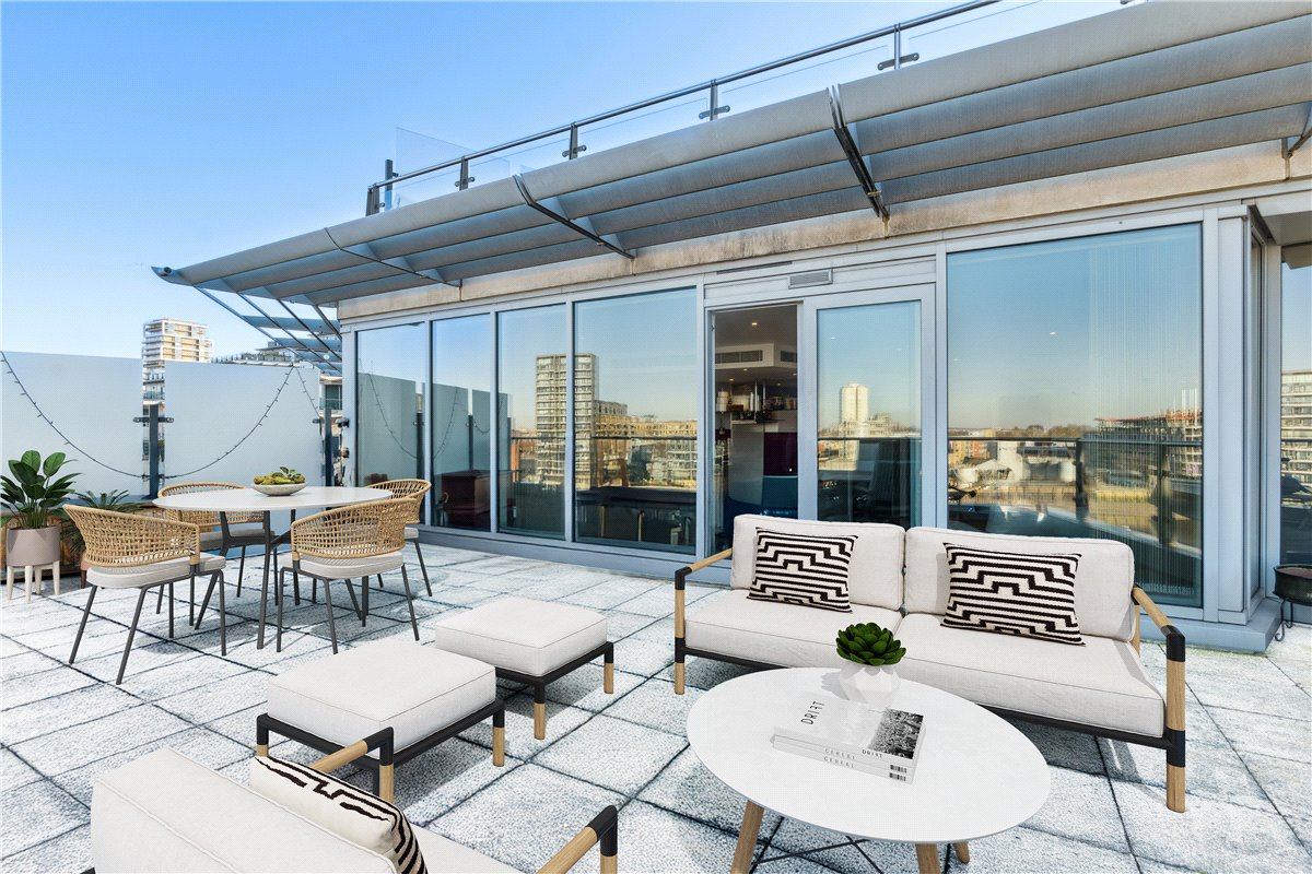 3 bedroom Flat, Commodore House, Battersea Reach, SW18 - Sold STC, Image 1