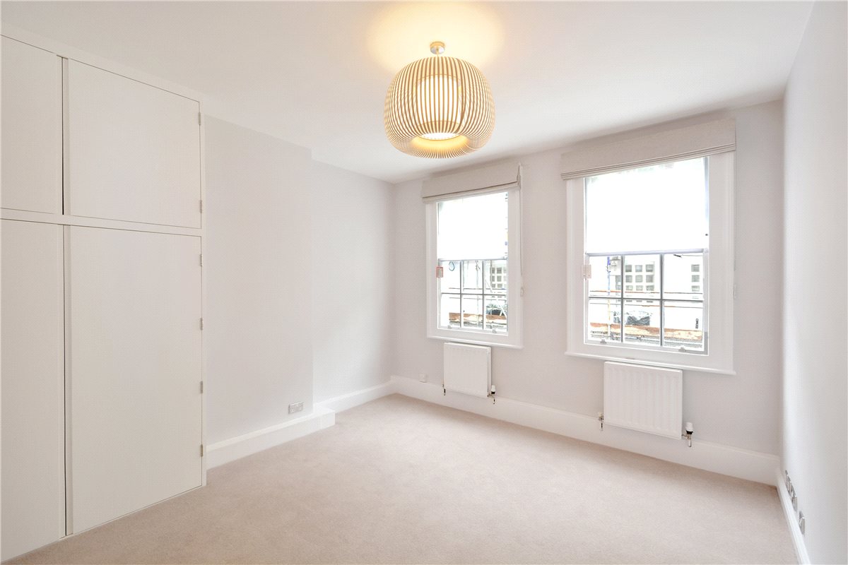2 bedroom House, Gloucester Place Mews, Marylebone, W1U - Let Agreed, Image 3