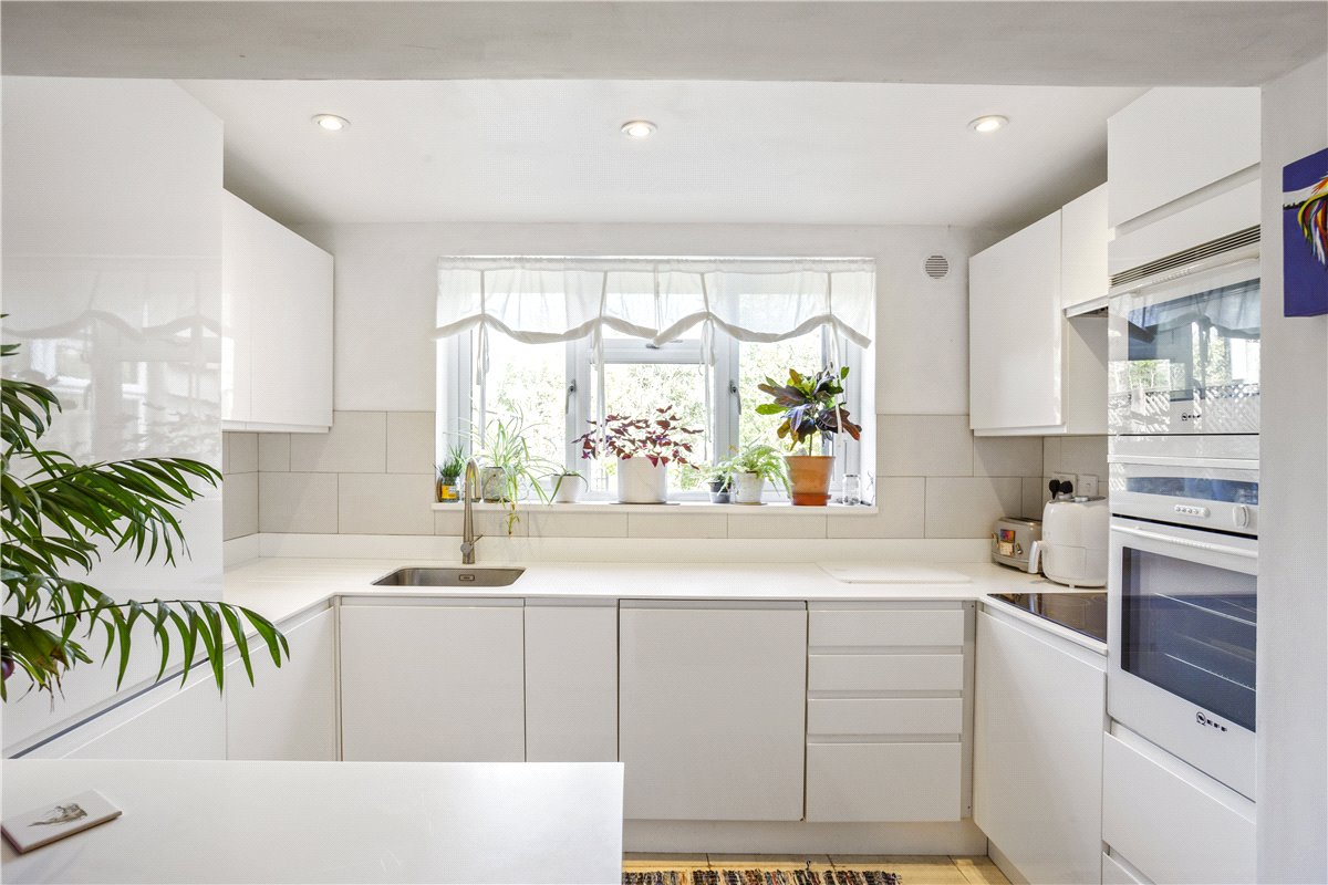 3 bedroom House, The Street, All Cannings, SN10 - Available, Image 4