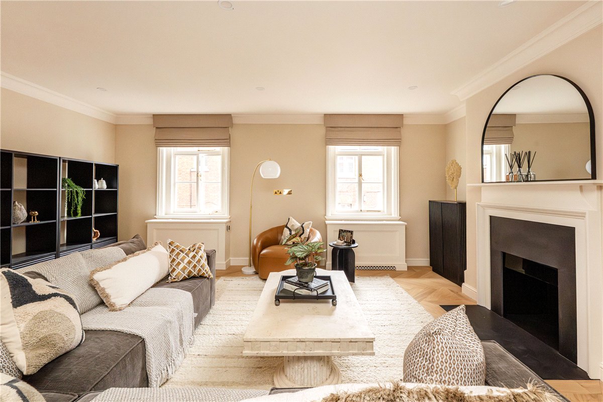 3 bedroom House, Woods Mews, Mayfair, W1K - Available, Image 17