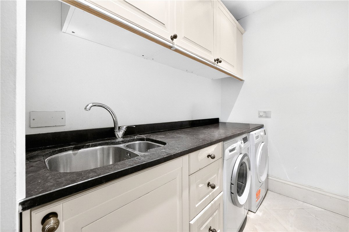 4 bedroom Maisonette, Harrington Gardens, South Kensington, SW7 - Available, Image 9