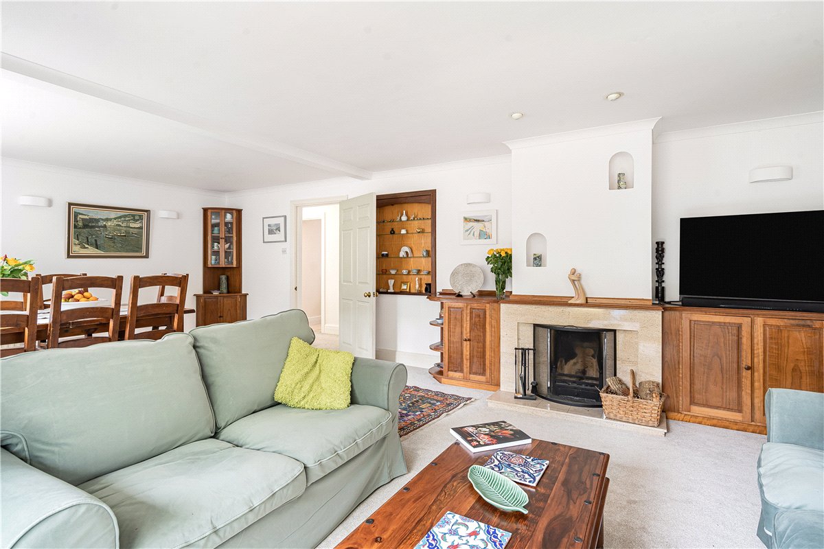 4 bedroom House, High Street, Islip, OX5 - Available, Image 4