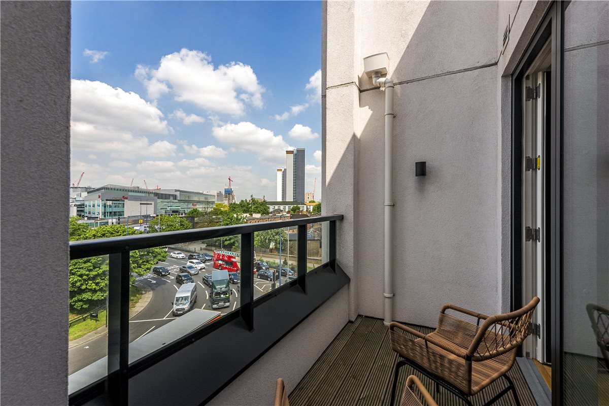 2 bedroom Flat, Holland Park Avenue, Holland Park, W11 - Available, Image 12