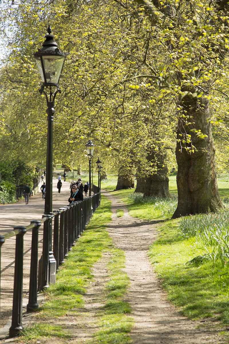 3 bedroom Flat, 3 Bedroom Apartment, Arlington House, SW1A - Available, Image 2