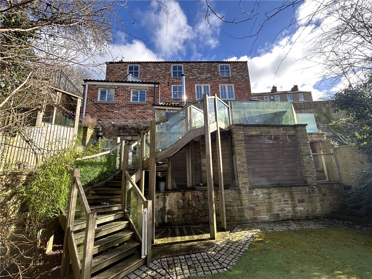 4 bedroom House, Castle Road, Pickering, YO18 - , Image 12