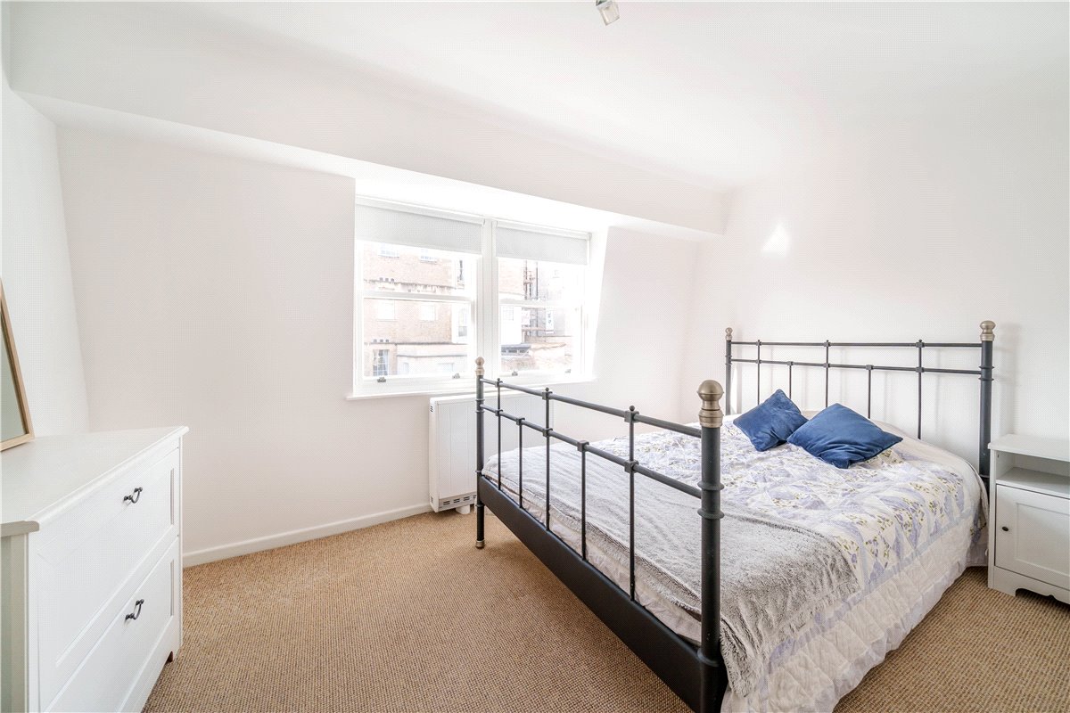 2 bedroom Flat, Brock Street, Bath, BA1 - , Image 4
