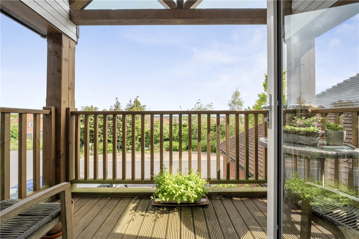2 bedroom Flat, Priory Court, Marlborough, SN8 - Sold STC, Image 11