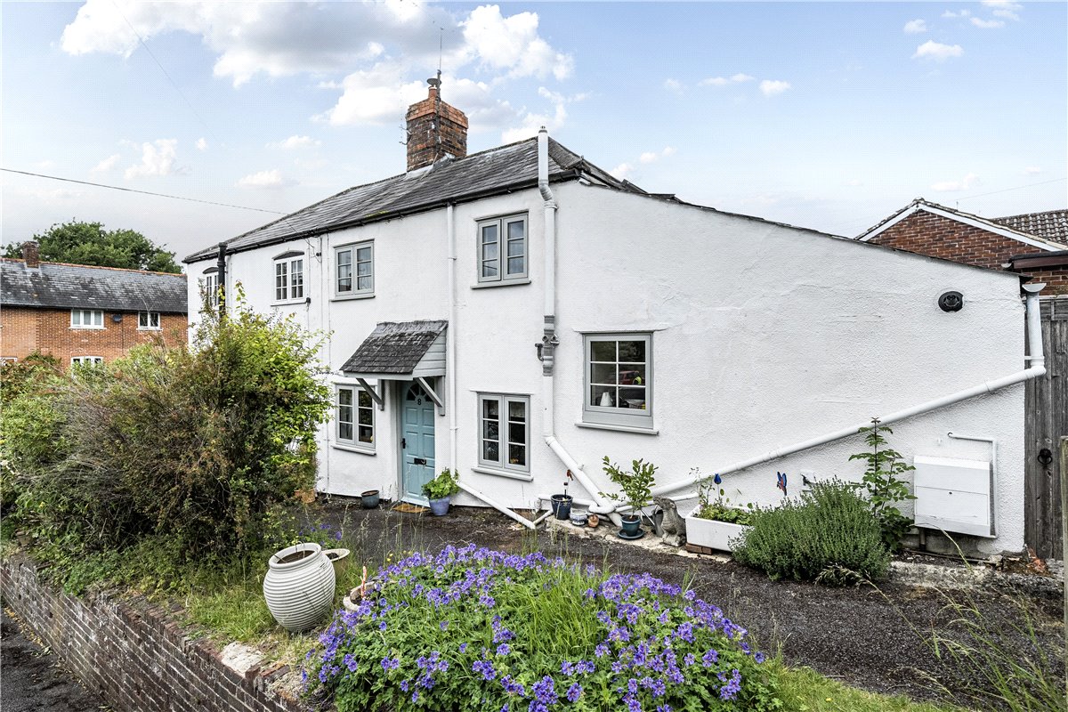 2 bedroom House, High Street, Manton, SN8 - Sold