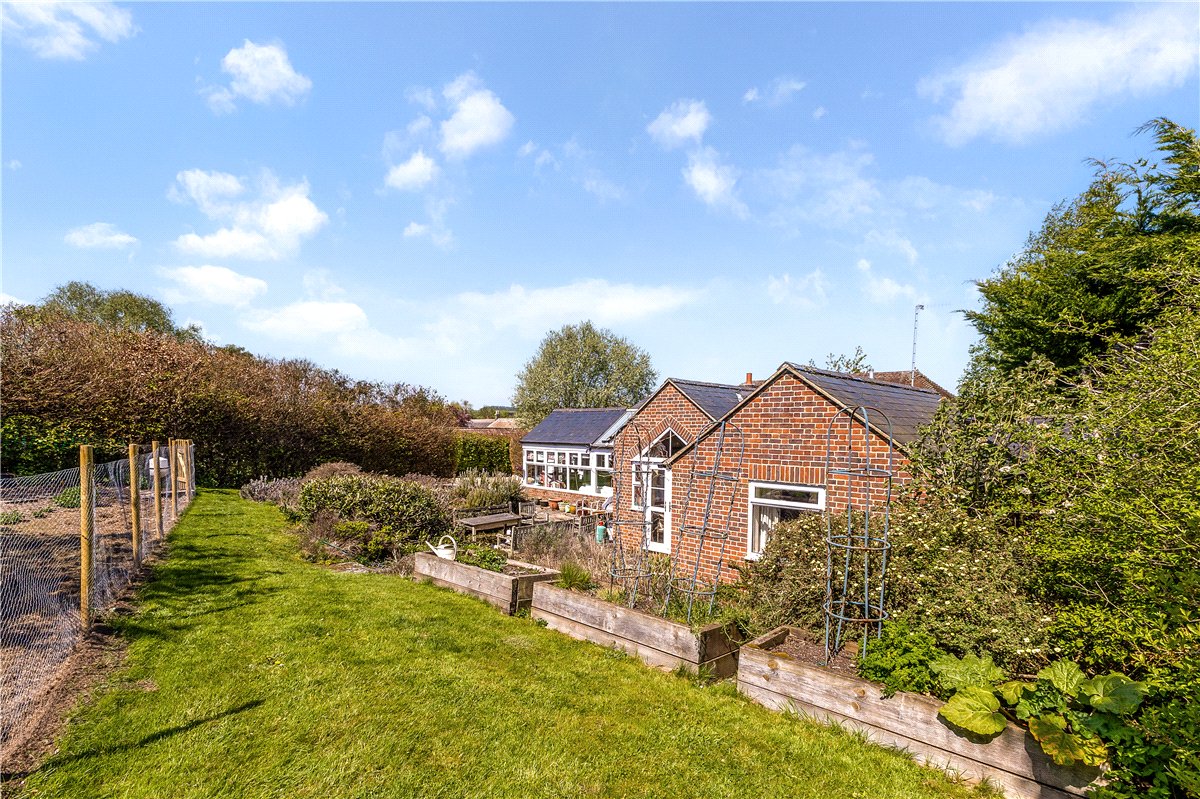 5 bedroom House, High Street, Manton, SN8 - Available, Image 22