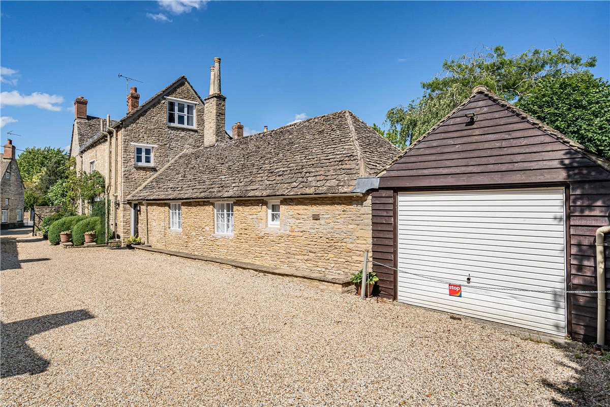 5 bedroom Cottage, High Street, Bampton, OX18 - Available, Image 10