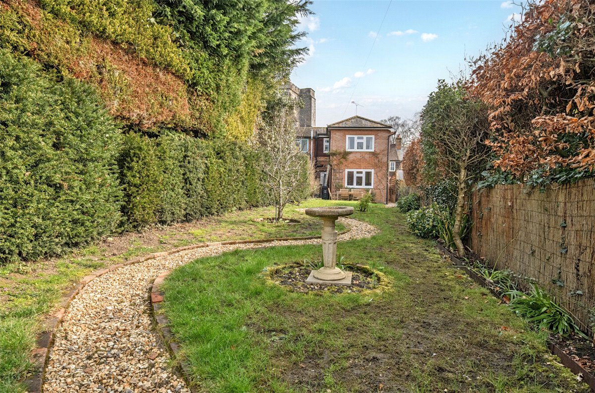 2 bedroom House, Dyers Yard, Ramsbury, SN8 - Available