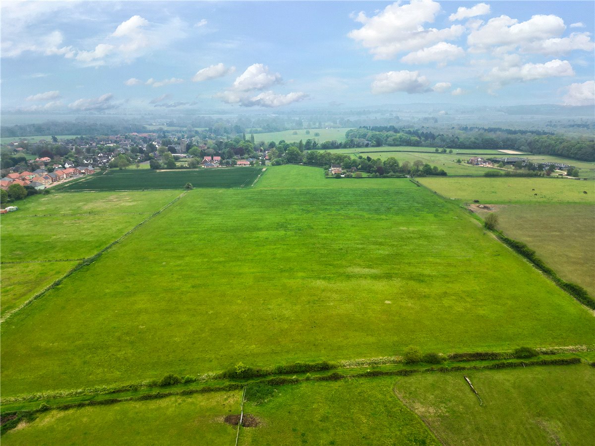 14.8  Land, Lot 2 - Twin Trees Equine Centre, Thorncote Road, Northill, SG18 - Sold