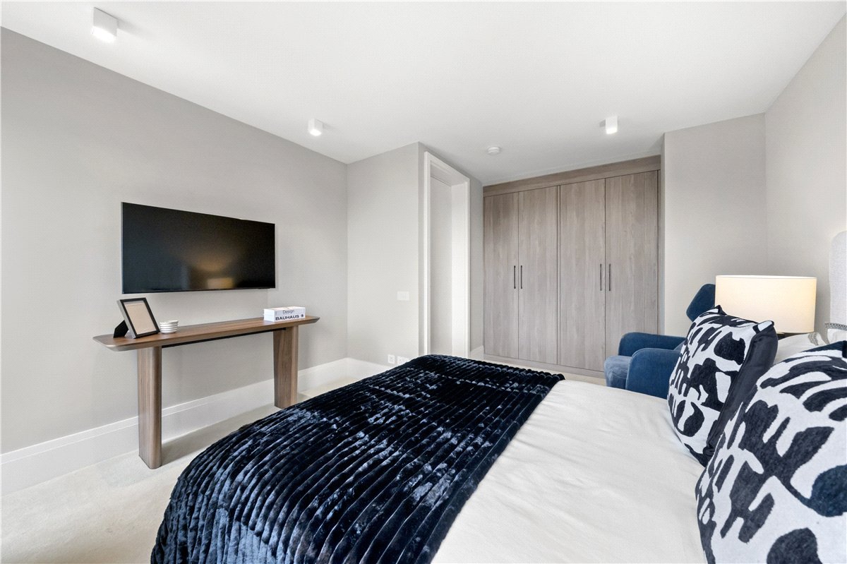 4 bedroom Maisonette, Kingston House South, Ennismore Gardens, SW7 - Under Offer, Image 21