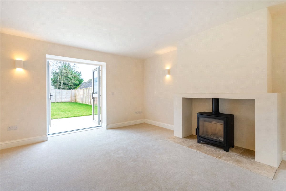 2 bedroom Cottage, Ram Alley, Ashford Hill, RG19 - Available, Image 9