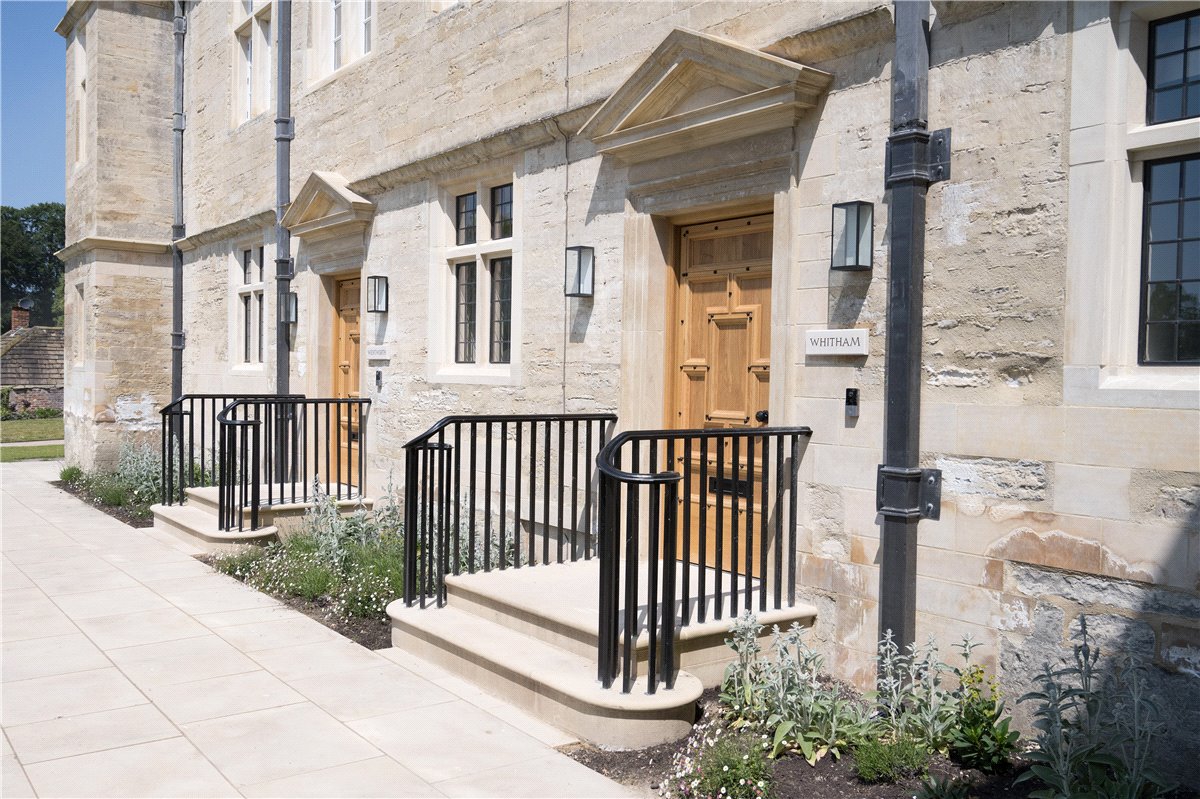 3 bedroom Flat, Ledston Hall, Back Newton Lane, WF10 - , Image 4